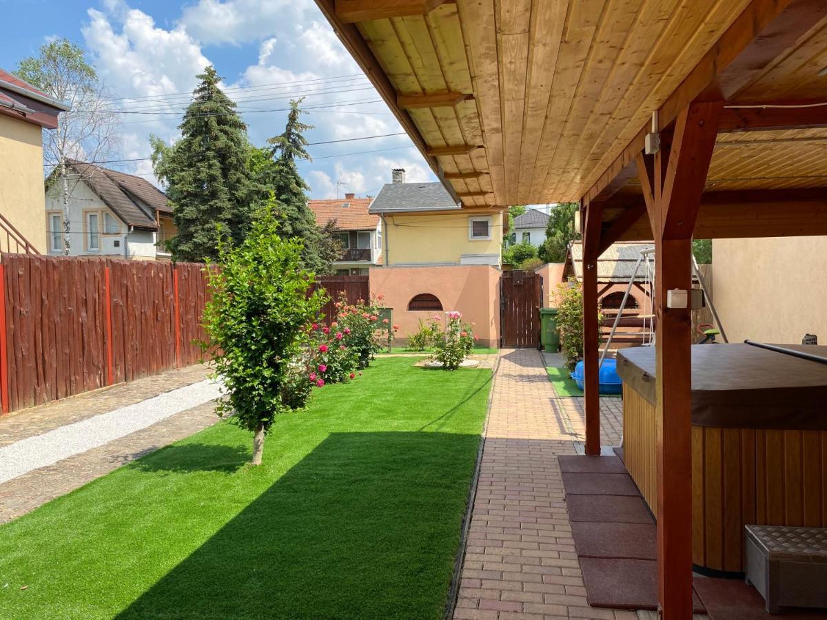 Sweet Home Apartman Hajduszoboszlo Exterior foto